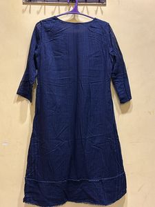Neerus Blue Kurta Size L