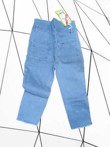 B@20 Size-26 Slim Capri