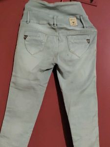 Ankle Length High Rise Jeans