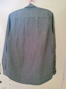 Men shirt With No Flaws( SIZE: MEDIUM)
