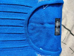 Stylish Blue Knit Sweater