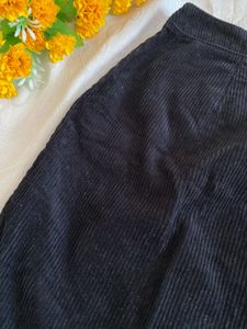 Corduroy Black Skirt🖤