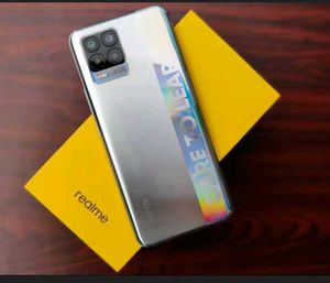 Realme 8