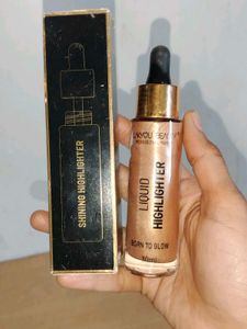 Liquid Highlighter - Born To Glow