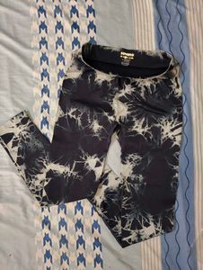 (Savana - Printed Gym Leggings)