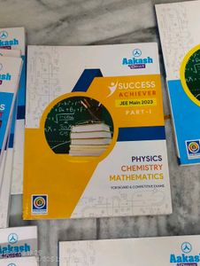 AAKASH BYJU&#39;S BOOKS
