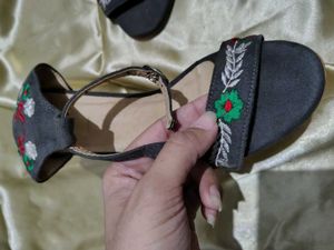 Embroidered Heel Sandals