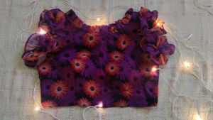 Cute Korean Floral Crop Top💜🌺 /Ruffle Blouse