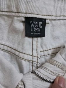 Y &amp; F By Lifestyle Cream Cargo