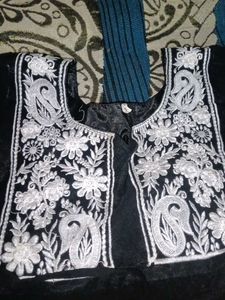 Black Embroidered Kurta