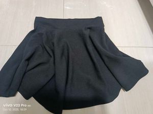 Black mini Skirt