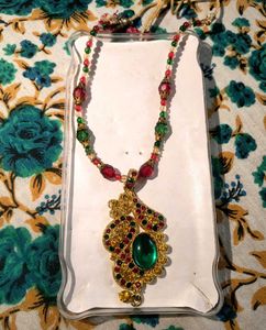 Green Stone Pendant Necklace