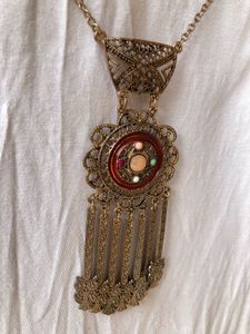 Vintage-Style Statement Necklace