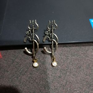 Beautiful Earrings Set