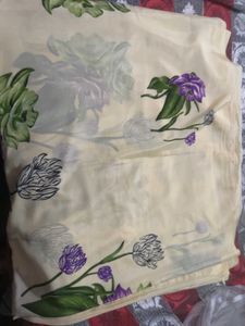 Floral Print Saree with Blouse Piece