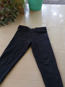 Black Top And Leggings