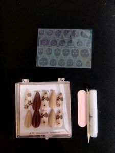 Laylaa Press On Nails