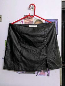 Faux leather mini A-line skirt in black