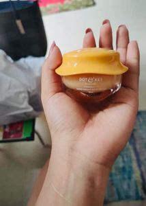 lVitamin C + E Moisturizer for Glowing Skin