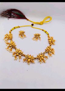 Lotus Necklace
