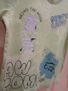 Graphic Print Tee for women