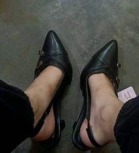 Black Buckel Stiletto Pointed Toe Heel
