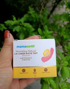 Mama Earth Blusher