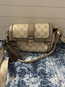 Crossbody Bag need to clean