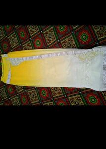beautiful duble shade saree.