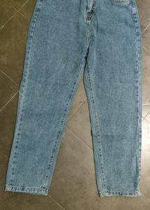 Urbanic Mom Fit Jeans