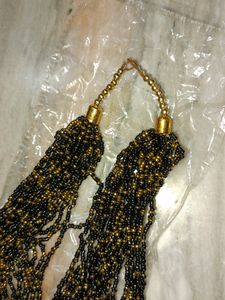 Beautiful Black Coloured Chinibeads Necklace