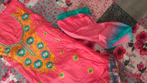 Beautiful Suit With Thread Embroidery