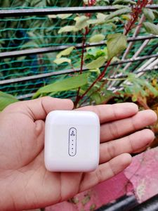 Wireless Earbuds - White