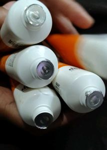 The Derma Co Hyaluronic Sunscreen Gel