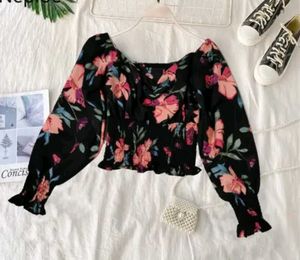 A Cute Crop Top❣️ Fashionable