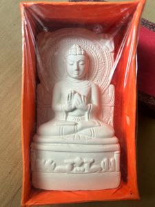 Elegant White Buddha Idol - 5 to 6 Inches