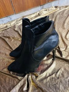 Pointed Toe Heels Boots
