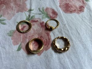 Gold Ring Set