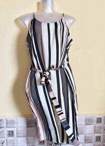 Size S/M🎁Buy 2 Get 1 Free 🎁Striped Midi Dress