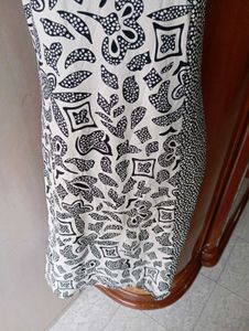 Patterned Sleeveless Dress