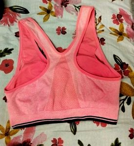 Stylish Sports Bra With Front Zipper