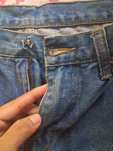 Wide Leg Frayed Hem Jeans