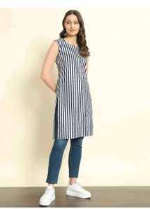 ​💙 Effortless Chic: The Blue Printed Straight Kur
