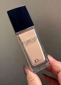 Dior Forever Skin Glow 24h Hydrating Foundation