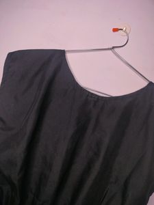 Balck Crop Tshirt