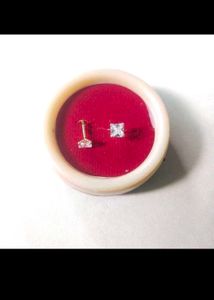 22k Pure Gold Square Dimond Stud Earrings