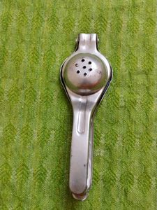 Lemon Squeezer Metal