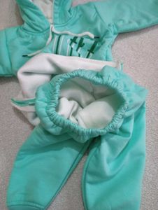 ❗ FREE DELIVERY❗New Woolen Cute Kids Tracksuit Set