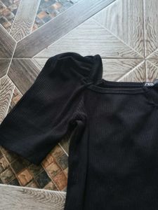 Black Puffed Sleeve Top