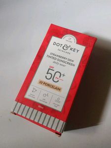 New Dot & Key Tinted Sunscreen ( 01 Porcelain)